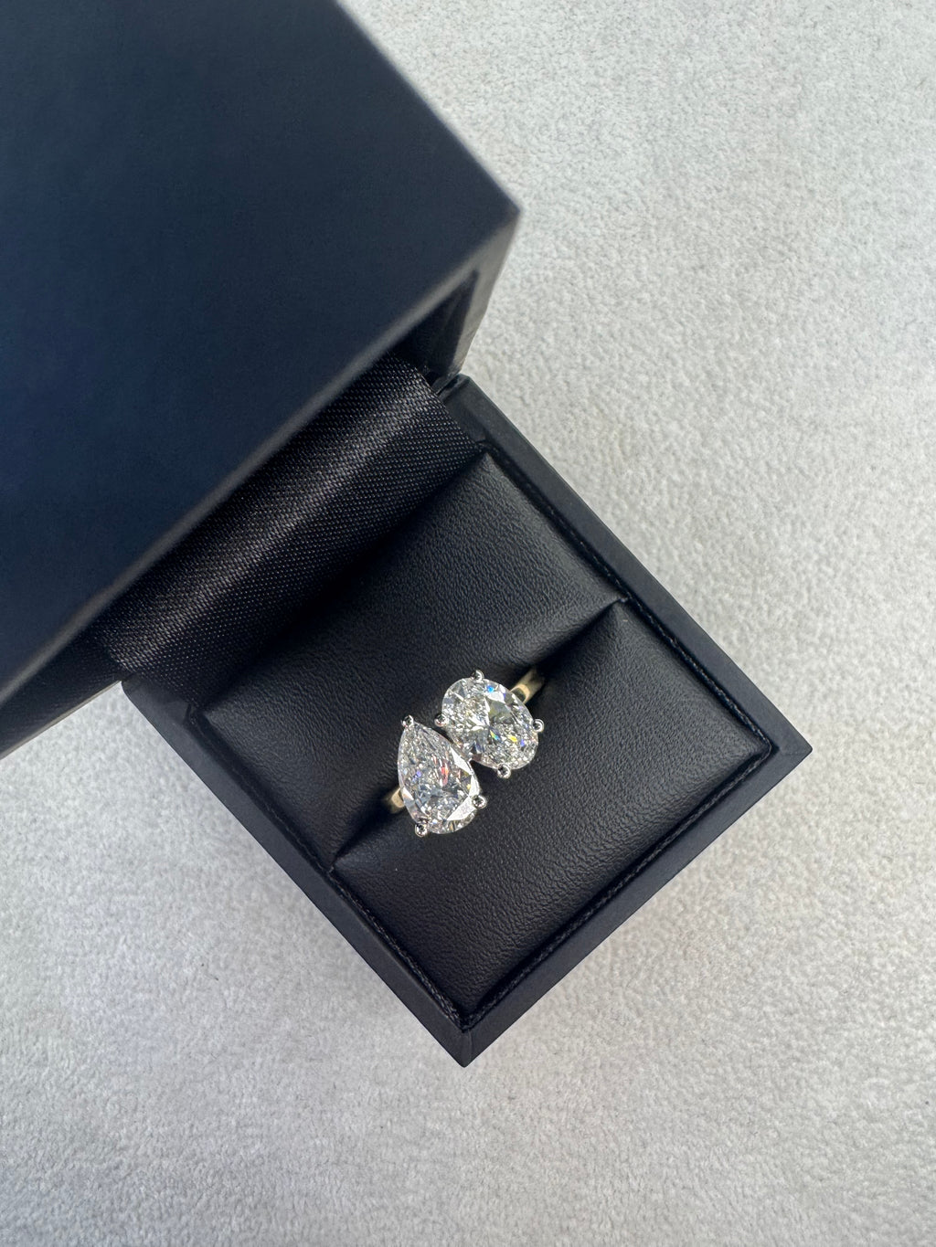 18ct Yellow Gold Pear & Oval Toi Et Moi 3ct Total