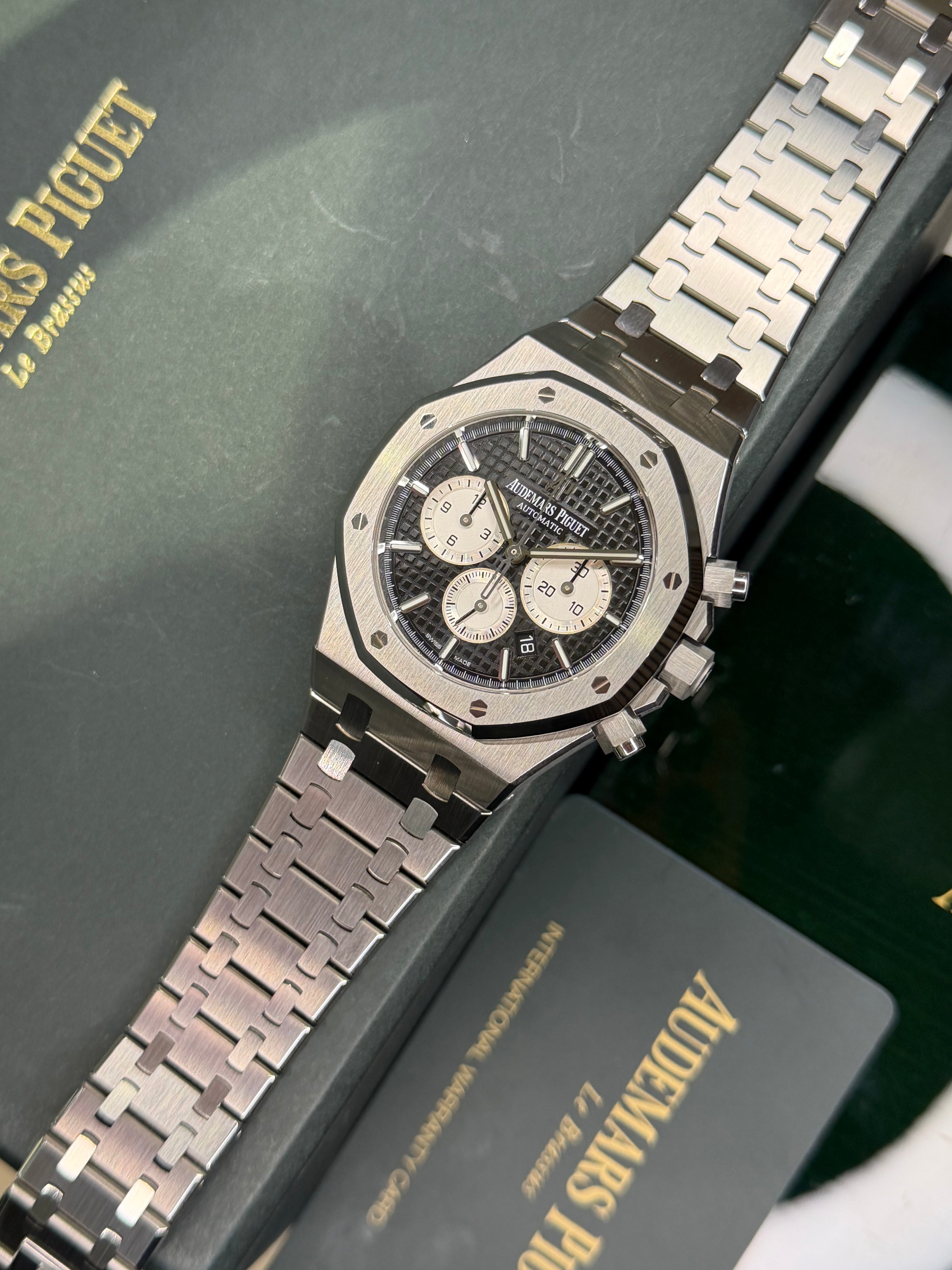 Audemars Piguet Royal Oak Chono (2018 Box & Papers)