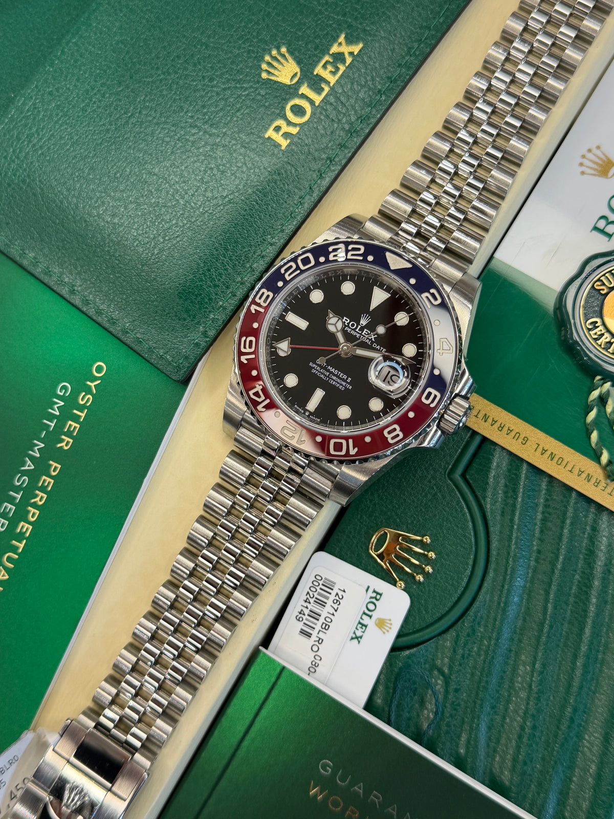 Rolex GMT Master II "Pepsi" (2019 Full Set) 126710BLRO