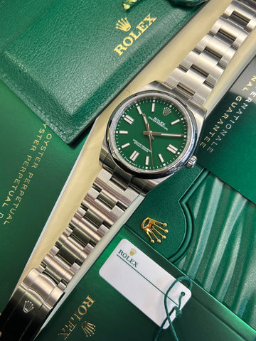 Rolex Oyster Perpetual 41 Green (2023 Full Set) 124300
