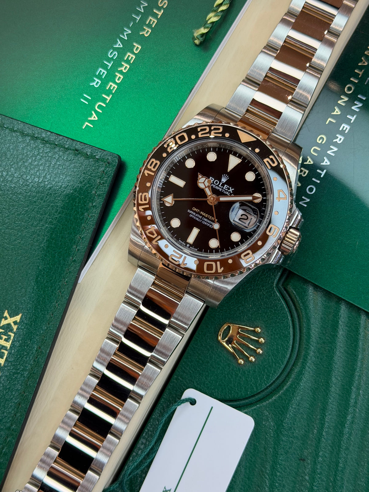 Rolex GMT Master II "Rootbeer" (2021 Full Set) 126711CHNR