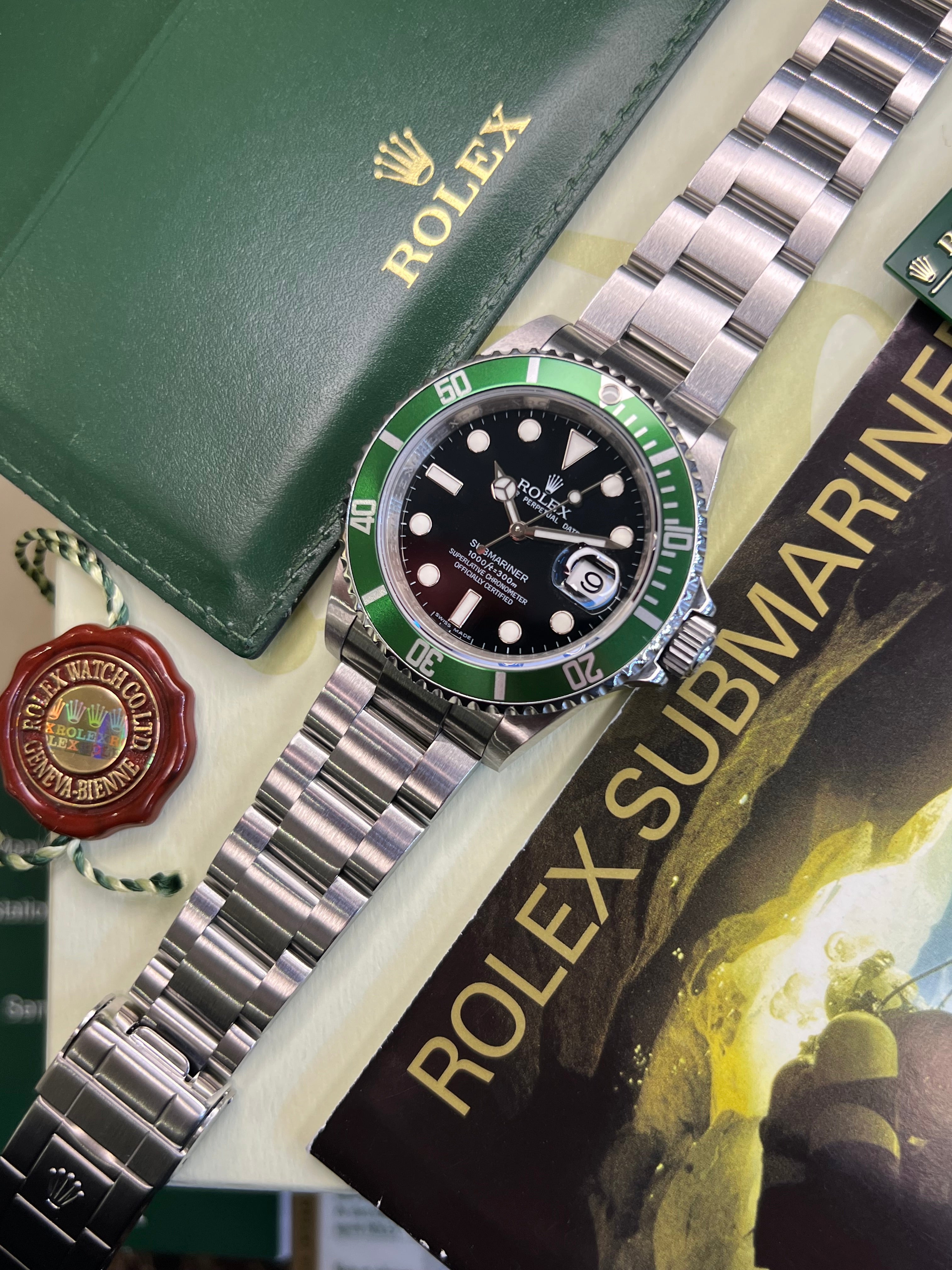 Rolex Submariner "Kermit" 2009 Full Set (16610LV)