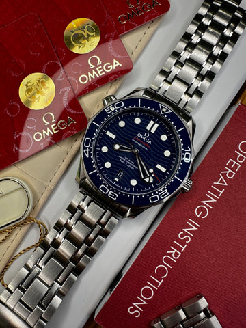 Omega Seamaster Diver 300 (2022 Box & Papers)