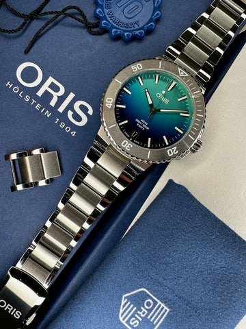 Oris Aquis Great Barrier Reef (2024 Box & Papers)