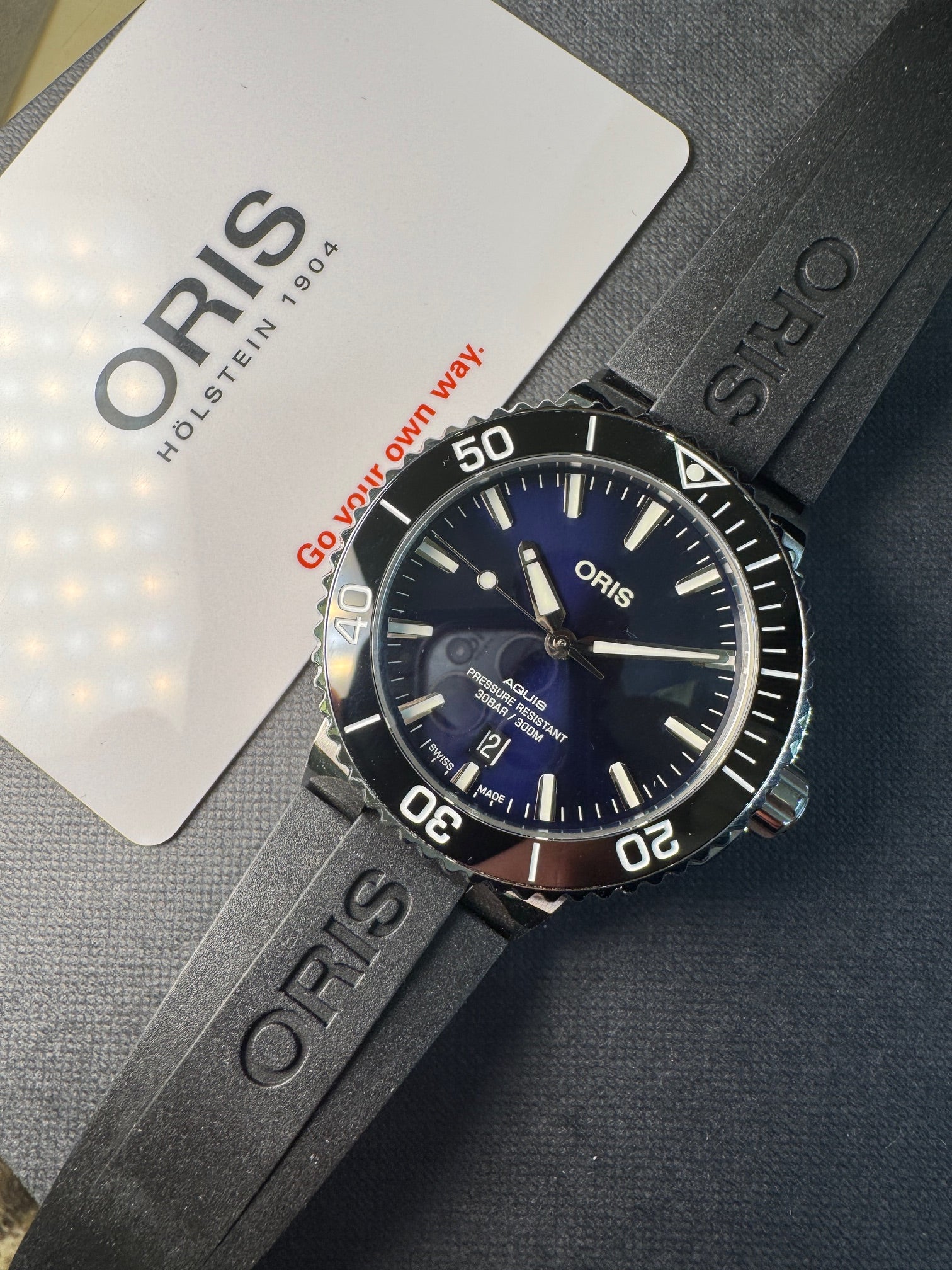 Oris Aquis 41.5mm (2024 Box & Papers)