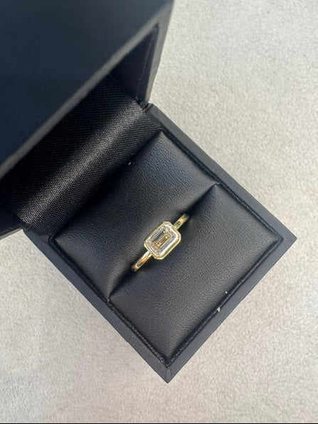 18ct Yellow Gold 1.02ct Emerald Cut Lab Grown Diamond Ring